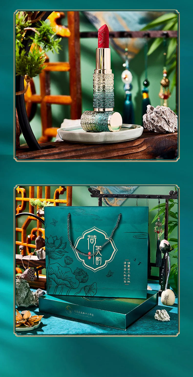 13 Piece Makeup Kit Set, Cosmetic Set, Eyeshadow Palette, Lip Gloss Set, Liquid Lipstick, Makeup Sponge, Foundation, Concealer