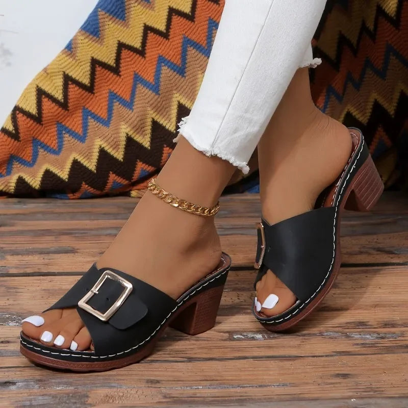 Women Slippers 2024 Summer New Fashion Soft Platform Shoes Ladies Chunky Heels Buckle Designer Slippers