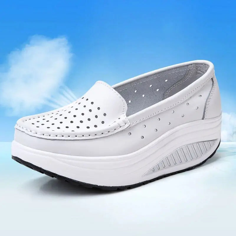 Women's shoes 2020 spring summer all-match mother single shoes leather rocking shoes platform platform nurse shoes work shoes
